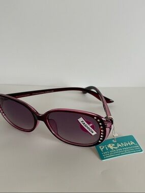 Piranha CHIC Rhinestone Sunglasses women’s #60008 pink PURPLE